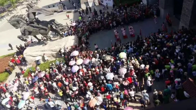 “十一”小長假完美收官:“三個古城”贏得海內(nèi)外游客高度稱贊(圖8) “十一”小長假完美收官:“三個古城”贏得海內(nèi)外游客高度稱贊(圖8)