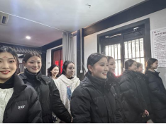 項(xiàng)王故里景區(qū)開展春季演出提升工作(圖2) 項(xiàng)王故里景區(qū)開展春季演出提升工作(圖2)